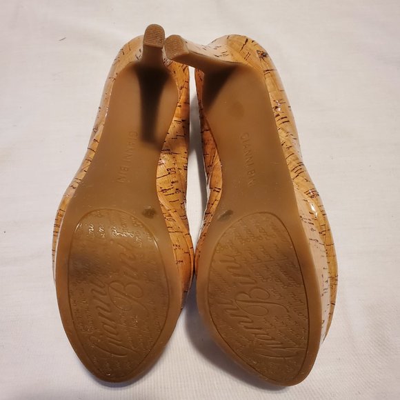 Gianni Bini Patent Leather Cork Platform Heels Size 8 & Primeware Cork Wine Bag - Picture 4 of 13
